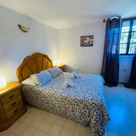 Apartamento Planta Baja - Piscina Compartida Holiday home