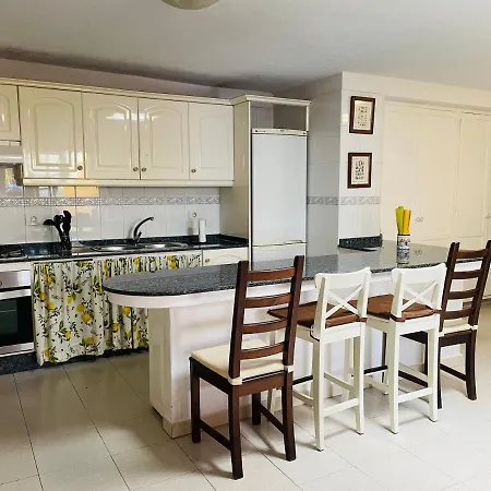 Apartamento Planta Baja - Piscina Compartida *